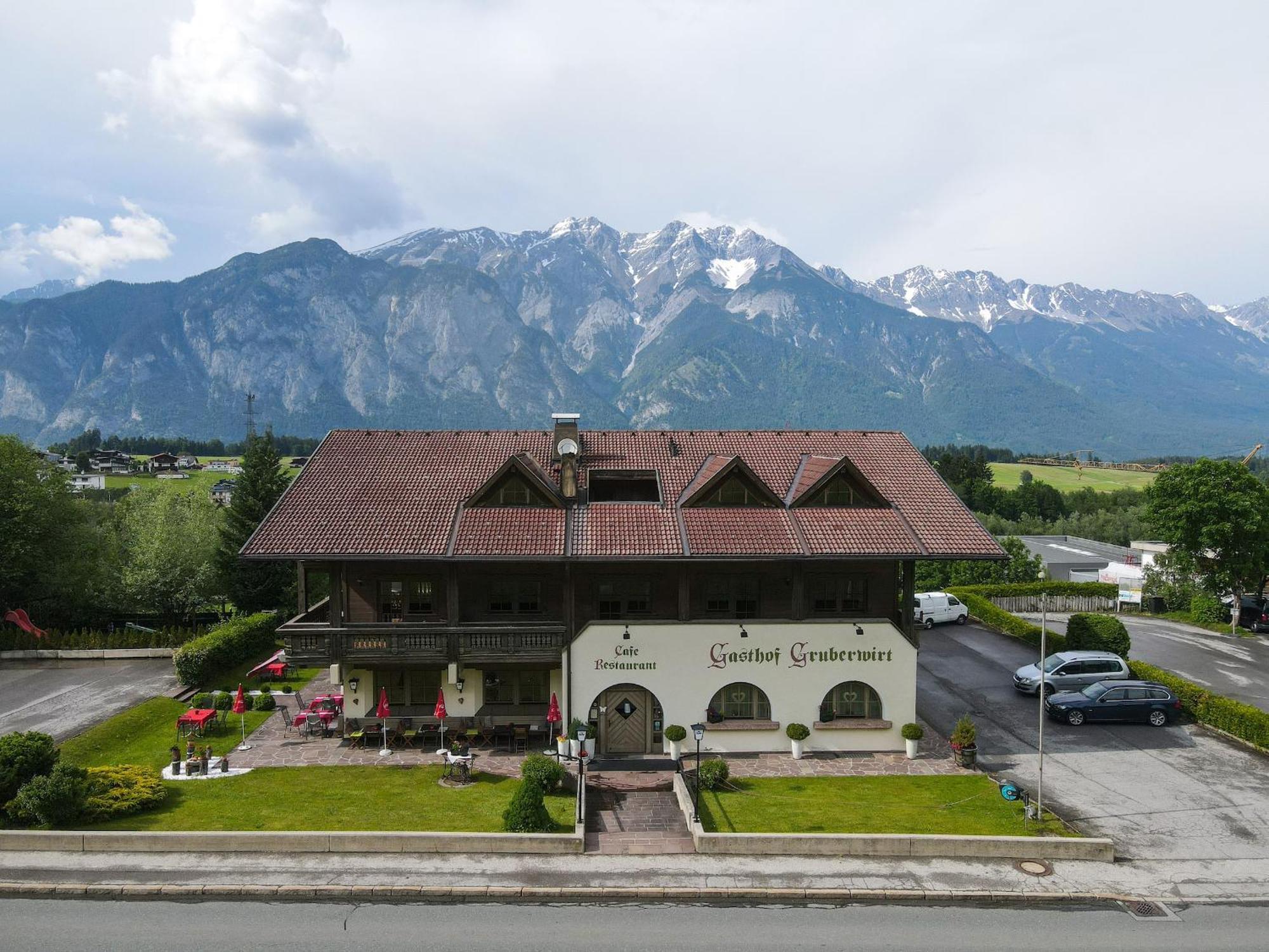 Alpenflair Apartment Mit Balkon - Inkl Parkplatz #1 Innsbruck Exterior photo