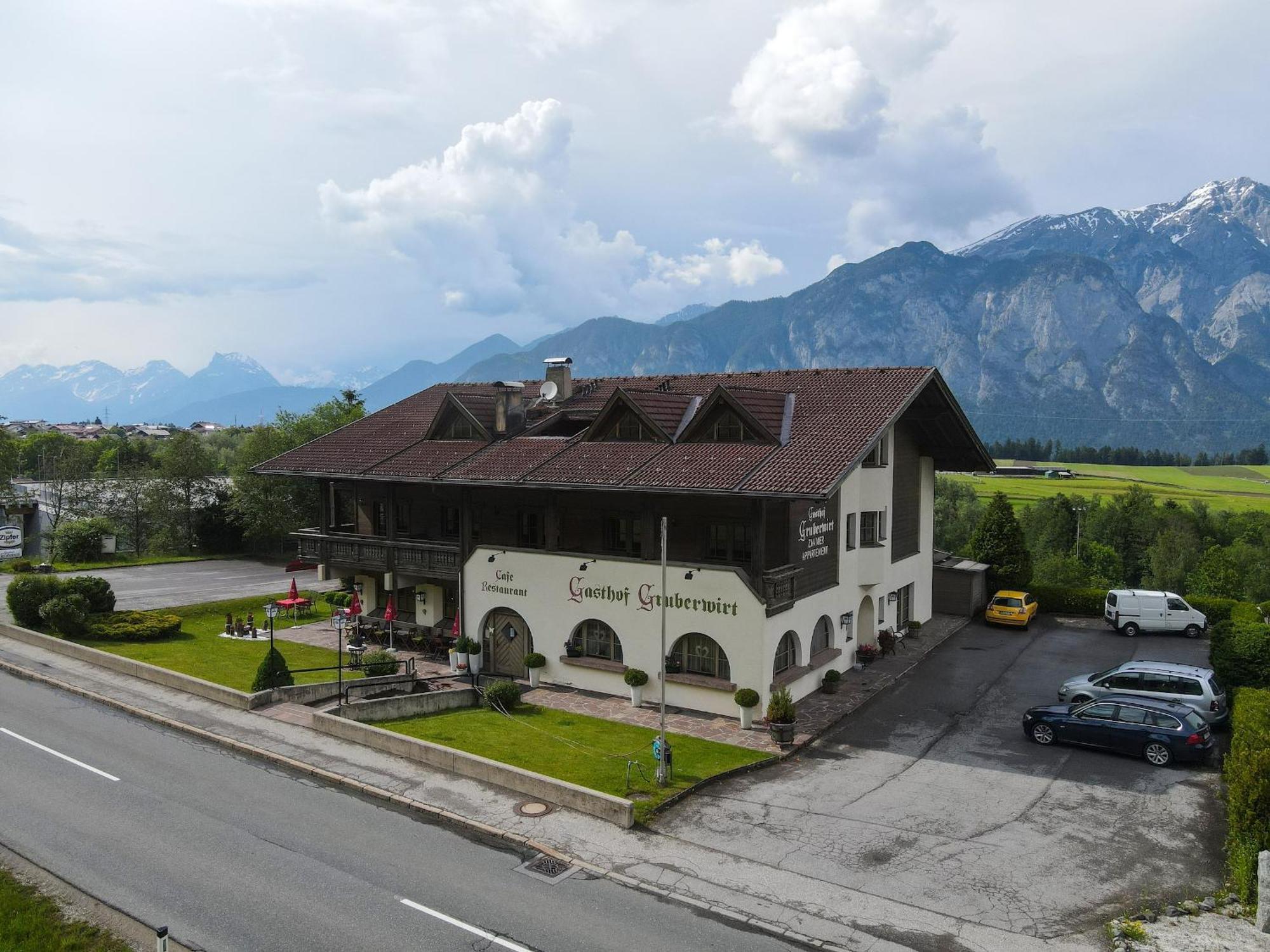 Alpenflair Apartment Mit Balkon - Inkl Parkplatz #1 Innsbruck Exterior photo